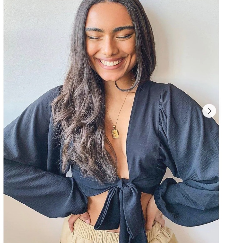 Boohoo Blue Tie Front Crop Blouse